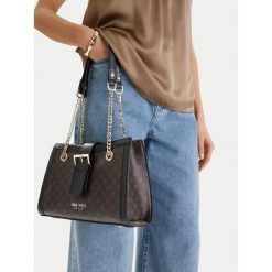 Torebka Nine West. Czarne torebki klasyczne damskie Nine West, bez wzorów, bez dodatków. Za 229.99 zł.