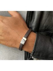 Uomo Skórzana bransoletka w kolorze brązowym rozmiar: L. Brązowe biżuteria dla mężczyzn Uomo, srebrne. Za 150.95 zł.