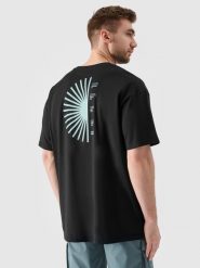 4F T-shirt oversize z nadrukiem męski - czarny L. Czarne t-shirty męskie 4f, l, bez wzorów, z bawełny, bez kołnierzyka. W wyprzedaży za 39.99 zł.