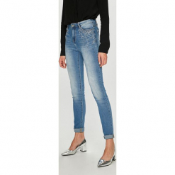 Morgan - Jeansy Paola. Niebieskie jeansy damskie Morgan. W wyprzedaży za 229.90 zł.