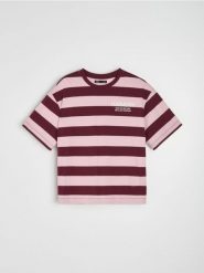 Bawełniana koszulka w paski z napisem - wielobarwny. T-shirty damskie Sinsay, l, bez wzorów, z bawełny, bez kołnierzyka. Za 25.99 zł.