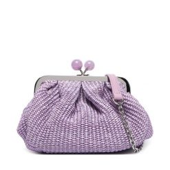 Torebka Weekend Max Mara. Fioletowe torebki klasyczne damskie Weekend Max Mara, bez wzorów, wizytowe, bez kołnierzyka, bez ramiączek. Za 1,159.00 zł.