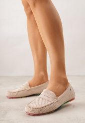 Beżowe Ażurowe Mokasyny ze Skórzaną Wkładką Ozdobione Przeszyciami Sylilise. Brązowe mokasyny damskie Born2be, z jeansu. Za 99.99 zł.