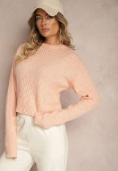 Jasnoróżowy Prążkowany Sweter o Klasycznym Pudełkowym Fasonie Omeita. Czerwone swetry klasyczne damskie Renee, m, z jeansu, bez kołnierzyka. Za 99.99 zł.