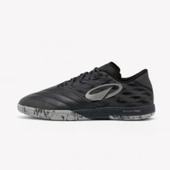 Buty do piłki nożnej halowej Kipsta Ginka Pro V2. Białe buty sportowe na co dzień damskie KIPSTA, bez wzorów, z kauczuku, do piłki nożnej. Za 299.99 zł.