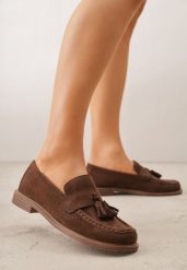 Ciemnobrązowe Mokasyny VICES z Wkładką ze Skóry Naturalnej Ozdobione Chwostami Maritune. Brązowe mokasyny damskie Renee, ze skóry. Za 89.99 zł.