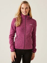 Regatta Kurtka polarowa "Newhill" w kolorze fioletowym rozmiar: 34. Różowe kurtki damskie Regatta, bez wzorów, z materiału, bez kaptura. Za 100.45 zł.