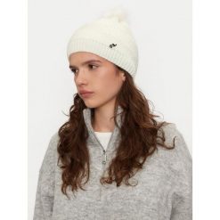 Czapka Aulp. Białe czapki zimowe damskie Aulp. Za 159.99 zł.