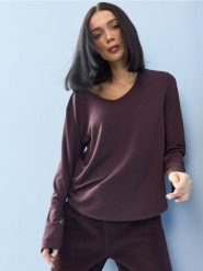 Koszulka z domieszką wiskozy - czerwony. Czerwone t-shirty damskie Sinsay, l, bez wzorów, z wiskozy, bez kołnierzyka. Za 35.99 zł.