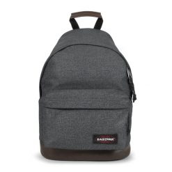 Plecak Eastpak Wyoming. Czarne plecaki damskie Eastpak, bez wzorów, z nylonu. Za 318.50 zł.