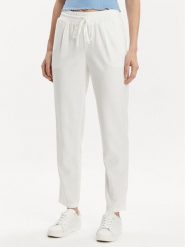 Vero Moda Spodnie materiałowe Jesmilo 10279691 Biały Regular Fit. Białe spodnie materiałowe damskie Vero Moda, bez wzorów, z materiału. Za 99.99 zł.