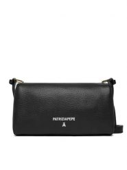 Patrizia Pepe Torebka 8B0255/L001-K103 Czarny. Czarne listonoszki damskie Patrizia Pepe, bez wzorów, ze skóry, bez dodatków. Za 689.99 zł.