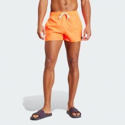 3-Stripes CLX Swim Shorts. Brązowe szorty męskie Adidas, bez wzorów, z materiału. Za 142.00 zł.
