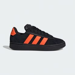 Buty Grand Court Alpha. Białe buty trekkingowe męskie Adidas, bez zapięcia, trekkingowe. Za 419.00 zł.