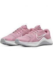 Nike Buty sportowe "MC Trainer 2" w kolorze jasnoróżowym rozmiar: 39. Różowe buty sportowe na co dzień damskie Nike. Za 245.54 zł.