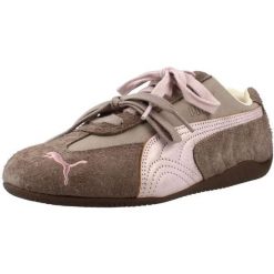 Buty PUMA YELLOW SPEEDCAT BRUSHED LUXE WNS Szary. Szare obuwie trekkingowe damskie Puma. Za 428.99 zł.