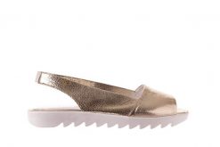 Sandały Bayla-163 319-310 386 Gold, Złoty, Skóra naturalna - 38. Żółte sandały damskie Bayla, bez wzorów, z materiału, bez obcasa. W wyprzedaży za 62.10 zł.