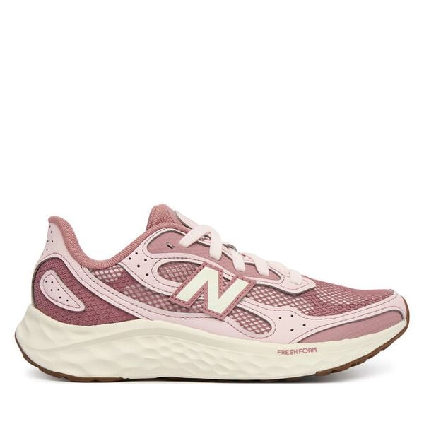 Buty do biegania New Balance. Czerwone obuwie do biegania damskie New Balance. Za 339.99 zł.