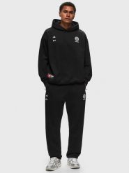 Adidas Spodnie dresowe w kolorze czarnym rozmiar: XS. Czarne spodnie dresowe męskie Adidas, bez wzorów, z dresówki. Za 152.95 zł.