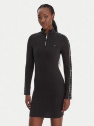 Tommy Jeans Sukienka codzienna DW0DW22529 Czarny Regular Fit. Czarne sukienki damskie Tommy Jeans, na co dzień, l, bez wzorów, z bawełny, bez kołnierzyka, bez ramiączek, proste. Za 409.99 zł.