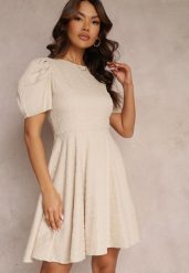 Beżowa Sukienka Taliowana z Krótkimi Bufiastymii Rękawami Ashika. Brązowe sukienki damskie Renee, m, bez wzorów, bez kołnierzyka, bez ramiączek, mini. W wyprzedaży za 125.99 zł.