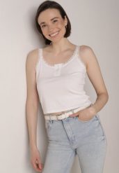 Biały Top z Bawełny Ozdobiony Guzikami i Koronką przy Dekolcie Beralie. Białe topy damskie Born2be, m, bez wzorów, z bawełny, bez kołnierzyka. Za 39.99 zł.