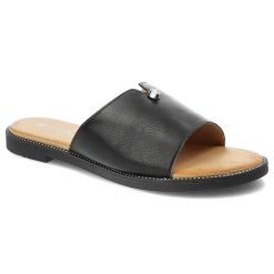 Czarne Klapki Filippo Eleganckie Buty Damskie. Czarne klapki damskie Filippo, z aplikacjami, ze skóry ekologicznej, bez obcasa. Za 129.00 zł.