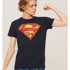 T-shirt z nadrukiem Superman - Granatowy. Niebieskie t-shirty damskie House, l, bez wzorów, bez kołnierzyka. Za 29.99 zł.