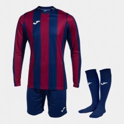 Zestaw szortów i skarpetek Joma Inter Classic. Czerwone szorty męskie Joma, bez wzorów, z dresówki. Za 362.50 zł.