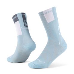 Skarpety biegowe Buff Coolnet Crew Sock CC. Niebieskie skarpetki damskie Buff, bez wzorów, z elastanu. Za 109.90 zł.