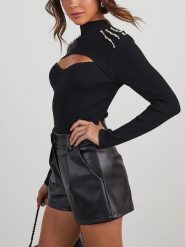 Milan Kiss Koszulka w kolorze czarnym rozmiar: S. Czarne bluzki damskie Milan Kiss, s, bez wzorów, bez kołnierzyka, bez ramiączek. Za 152.99 zł.