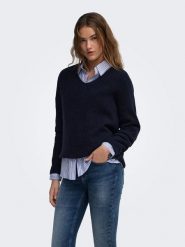 ONLY Sweter w kolorze granatowym rozmiar: XS. Niebieskie swetry klasyczne damskie Only, xs, bez kołnierzyka. Za 89.95 zł.