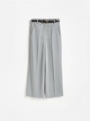 Spodnie wide leg - jasnoszary. Szare spodnie materiałowe damskie Reserved, bez wzorów, z tkaniny. Za 139.99 zł.