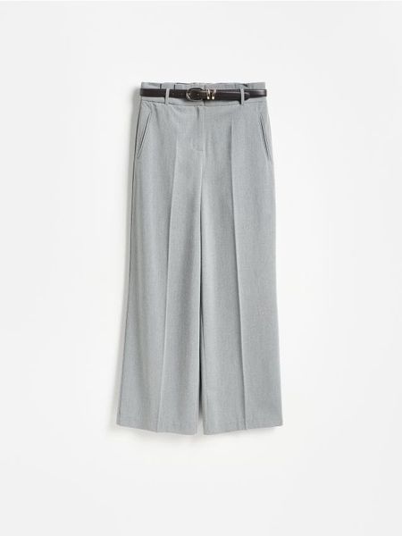 Spodnie wide leg - jasnoszary. Szare spodnie materiałowe damskie Reserved, bez wzorów, z tkaniny. Za 139.99 zł.