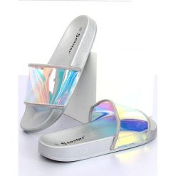 Szare Klapki benzin colour srebrne CK80P Silver. Szare klapki damskie ButyModne, z aplikacjami, z gumy, bez obcasa. W wyprzedaży za 73.74 zł.