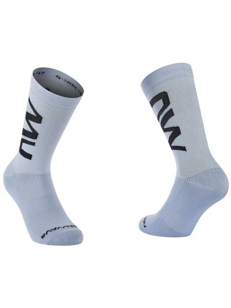 Skarpety rowerowe NORTHWAVE Extreme Air Sock szare. Szare skarpetki męskie Northwave, w ażurowe wzory, z dzianiny. Za 44.85 zł.