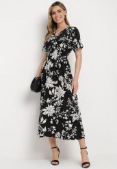 Czarno-Biała Sukienka Długa z Kopertową Górą w Kwiatowy Print Solmare. Czarne sukienki damskie Born2be, na co dzień, l, bez wzorów, eleganckie, bez kołnierzyka, bez ramiączek, maxi, kopertowe. W wyprzedaży za 63.99 zł.