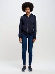 Bluza damska z kapturem granatowa Laurisana 403. Niebieskie bluzy sportowe damskie Big Star, l, z dresówki. W wyprzedaży za 179.99 zł.