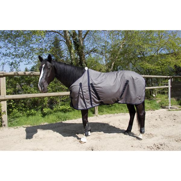 Bawełniana koszulka dla koni T de T. Czarne t-shirty damskie T DE T, bez wzorów, z bawełny, bez kołnierzyka. Za 282.00 zł.