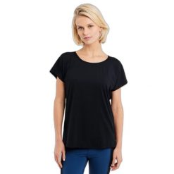Koszulka damska Protest Prtloquat. Czarne t-shirty damskie Protest, bez wzorów, bez kołnierzyka. Za 187.00 zł.