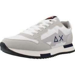 Buty SUN68 SCPZ43121 Biały. Białe buty trekkingowe męskie SUN68, z syntetyku, bez zapięcia. Za 362.99 zł.