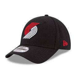 Czapka z daszkiem New Era NBA Portland Trail Blazers. Białe czapki męskie New Era, bez wzorów, z poliesteru, eleganckie. Za 167.50 zł.