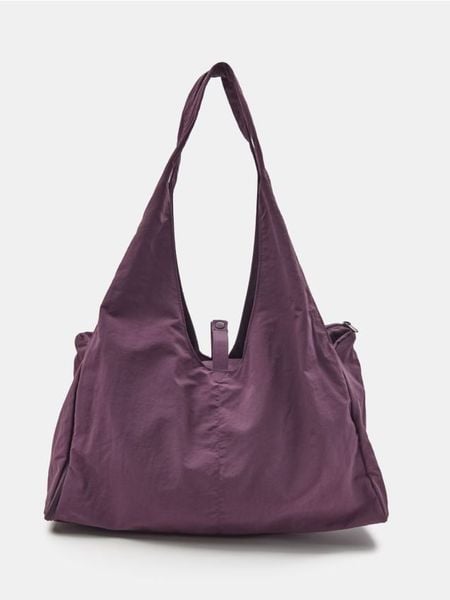 Torba treningowa z kieszenią na obuwie - czerwony. Czerwone obuwie treningowe damskie Sinsay, na fitness i siłownię. Za 49.99 zł.