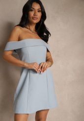 Jasnoniebieska Koktajlowa Sukienka Bandeau z Zakładką Przy Dekolcie Milzemis. Niebieskie sukienki damskie Renee, na imprezę, na lato, l, w ażurowe wzory, klasyczne, bez kołnierzyka, bez ramiączek, mini. W wyprzedaży za 118.99 zł.