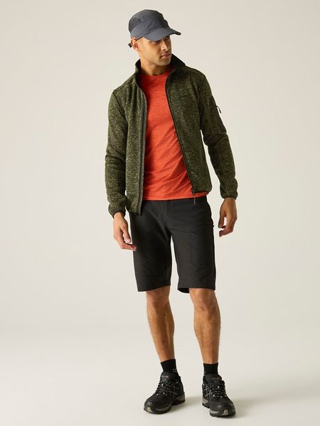 Regatta Kurtka polarowa "Newhill" w kolorze khaki rozmiar: XXL. Brązowe kurtki męskie Regatta, xxl, bez wzorów, z polaru, bez kaptura. Za 115.24 zł.