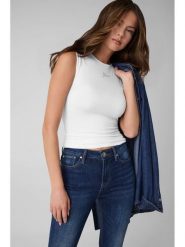 Guess Top 183556 Biały Classic Fit. Białe topy damskie Guess, m, z aplikacjami, bez kołnierzyka. Za 174.99 zł.