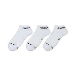 Skarpetki Nike Jordan Everyday Max 100 Dorosłych. Białe skarpetki damskie Nike, bez wzorów, z bawełny. Za 142.99 zł.