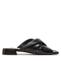 Klapki HÖGL. Czarne klapki damskie HÖGL, bez wzorów, bez obcasa. Za 299.99 zł.