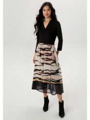 Aniston Sukienka w kolorze jasnobrązowo-beżowo-czarnym rozmiar: 38. Brązowe sukienki damskie Aniston, bez wzorów, z wiskozy, bez kołnierzyka, bez ramiączek, midi. Za 95.99 zł.