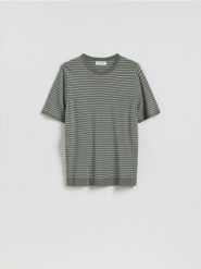 Sweter z krótkim rękawem - zielony. Zielone swetry męskie Reserved, l, bez wzorów, z dzianiny, bez kołnierzyka. Za 99.99 zł.